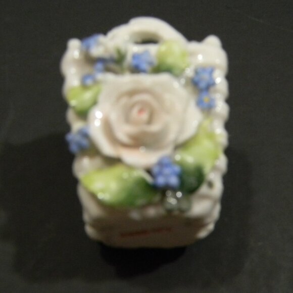Vintage Mini Porcelain Basket Made In Germany Roses Blue Flowers - Picture 10 of 10